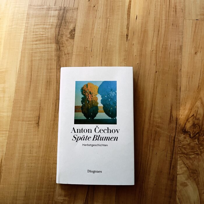 Das Buch "Späte Blumen - Herbstgeschichten" von Cechov