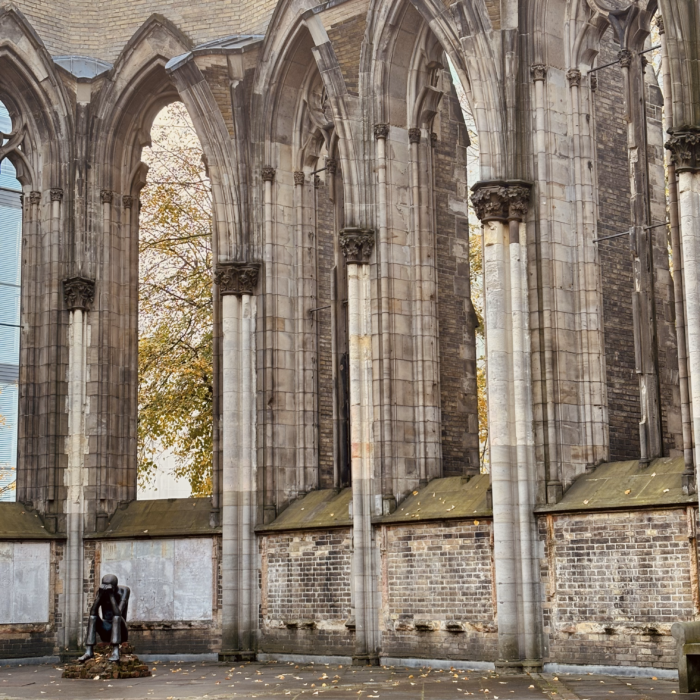 Der Innenraum der zerstörten St. Nikolai