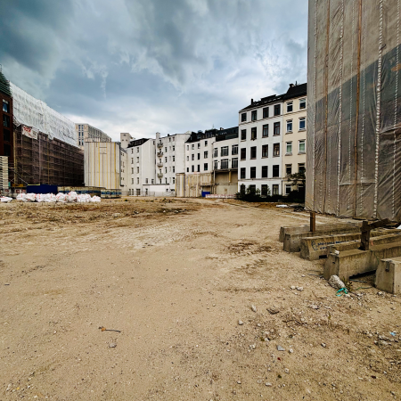Unsere Stadt soll schöner werden: Eine riesige Baustellenbrachfläche am Gänsemarkt
