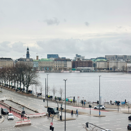 Fensterblick aus der Galerie der Gegenwart Richtung Binnenalster