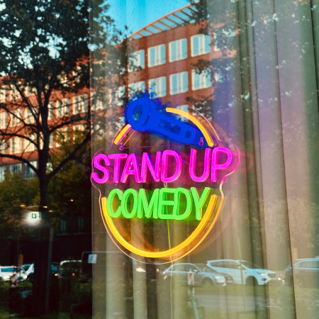Neonschrift: Stand Up Comedy
