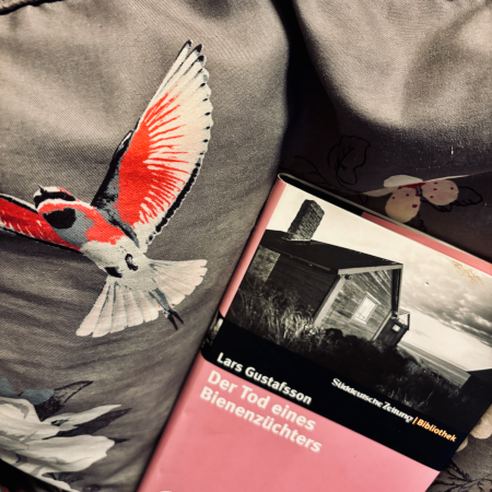 Das Buch "Der Tod eines Bienenzüchters"