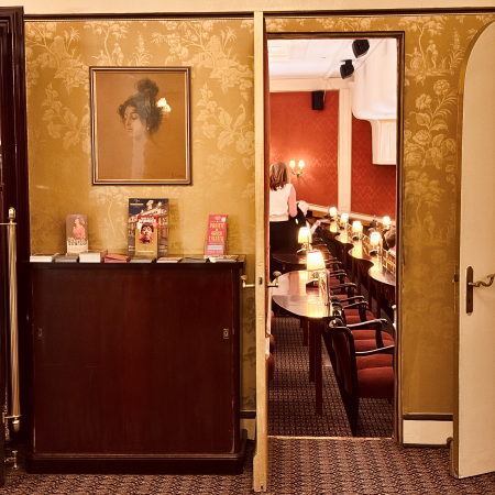 Interieur im Hansa-Theater