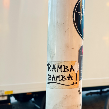 Ein Sticker: Ramba Zamba