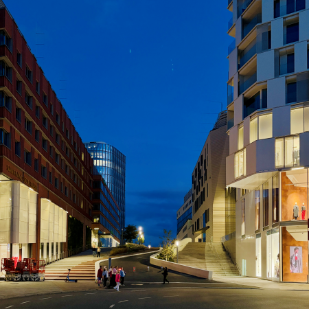 Architektur am Westfield-Center im Abendlicht