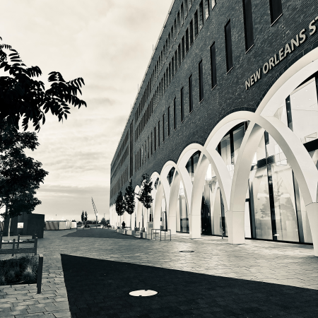 SW-Foto der Westfield-Fassade